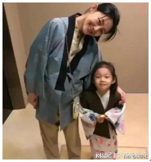 娱乐圈吃瓜爆料博主是谁,揭秘幕后真相,带你走进娱乐圈风云